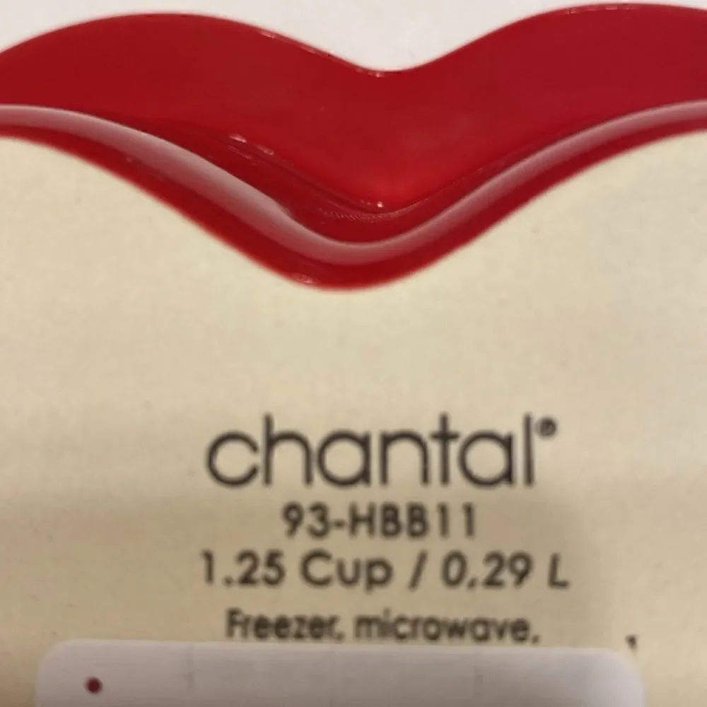 NWT Chantal Set of 2 Red Heart Valentine Baking Dishes